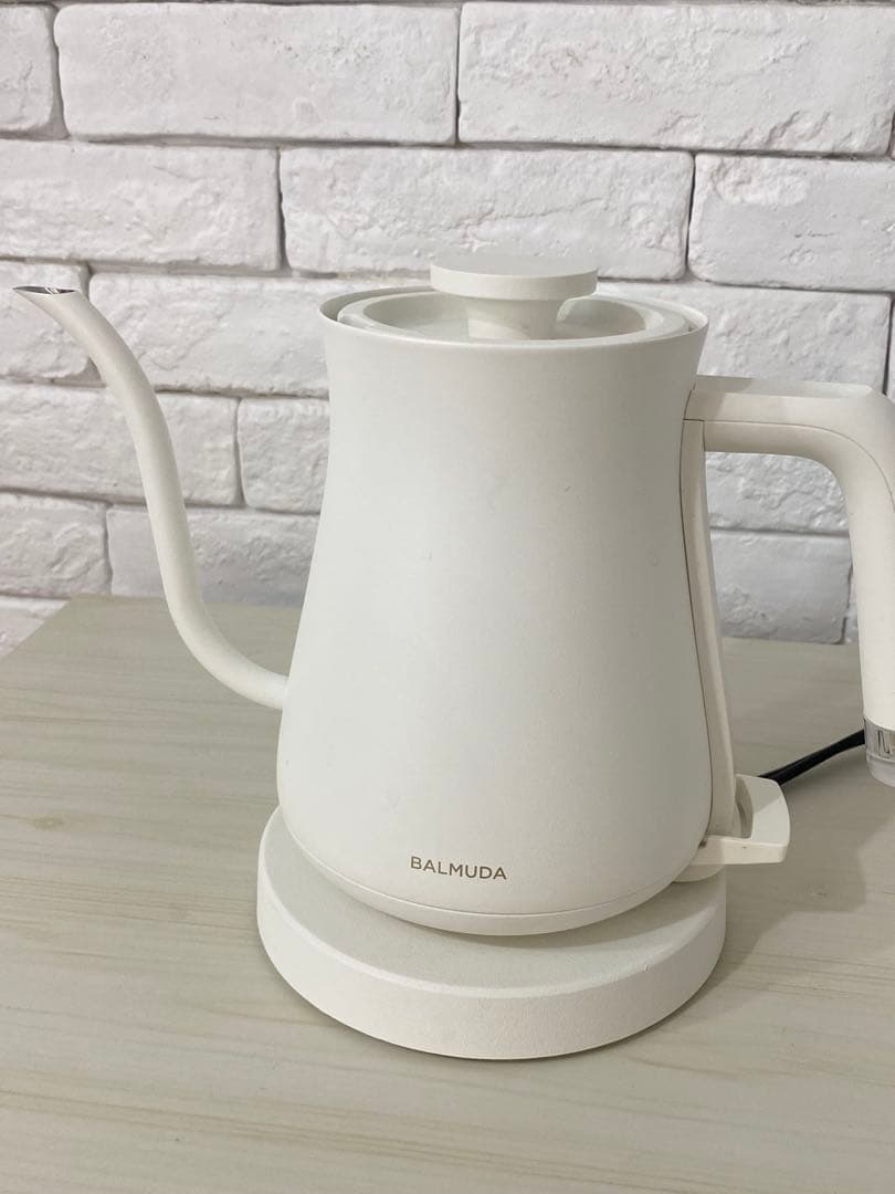 ⭐️【全国送料無料】バルミューダ　ザ　ポット　ケトル　電気　BALMUDA