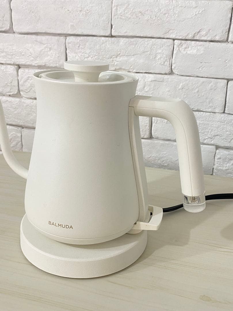 ⭐️【全国送料無料】バルミューダ　ザ　ポット　ケトル　電気　BALMUDA