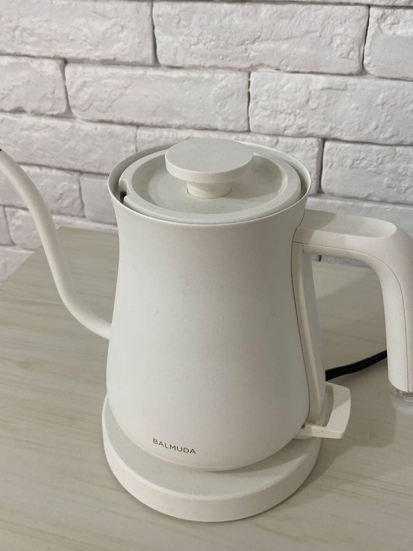 ⭐️【全国送料無料】バルミューダ　ザ　ポット　ケトル　電気　BALMUDA