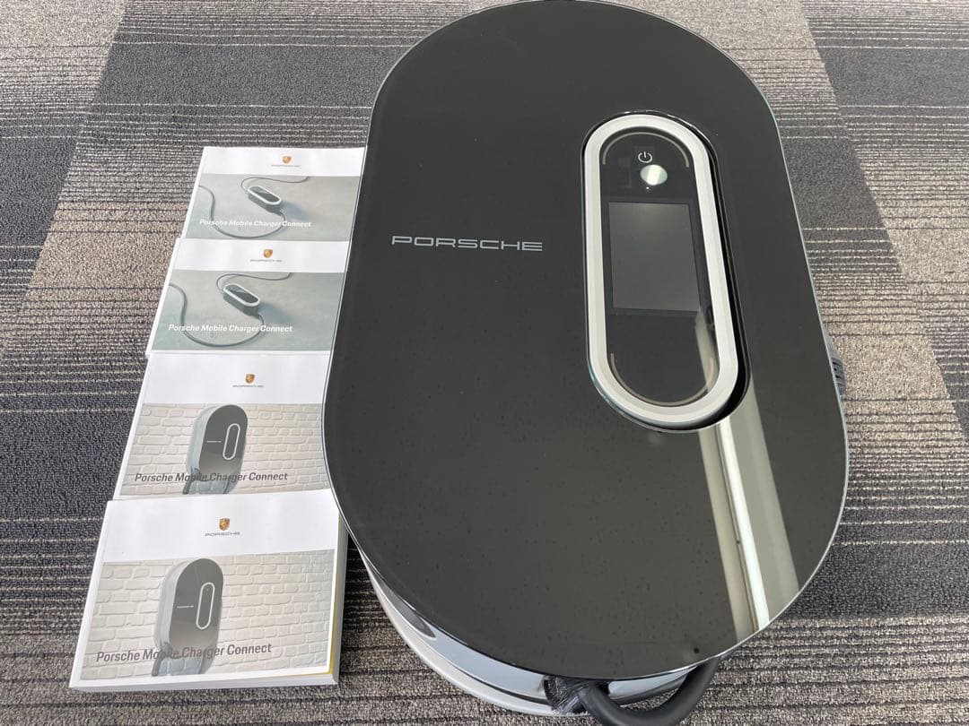 ポルシェ タイカン モバイルチャージャーコネクト