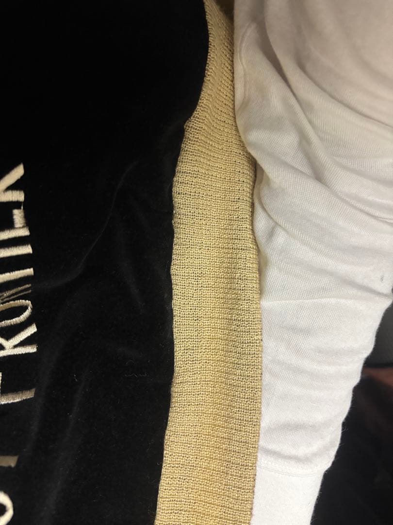 アラスカ刺繍　スカジャン