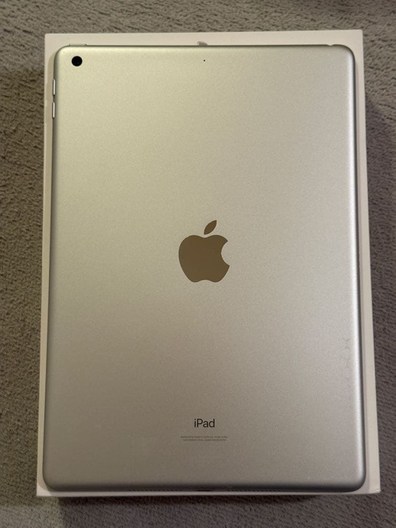 ipad 第9世代　シルバー　256GB 箱・説明書付き