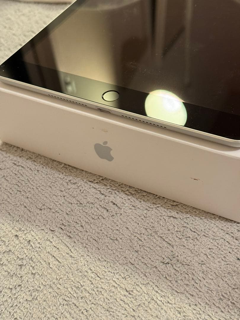 ipad 第9世代　シルバー　256GB 箱・説明書付き