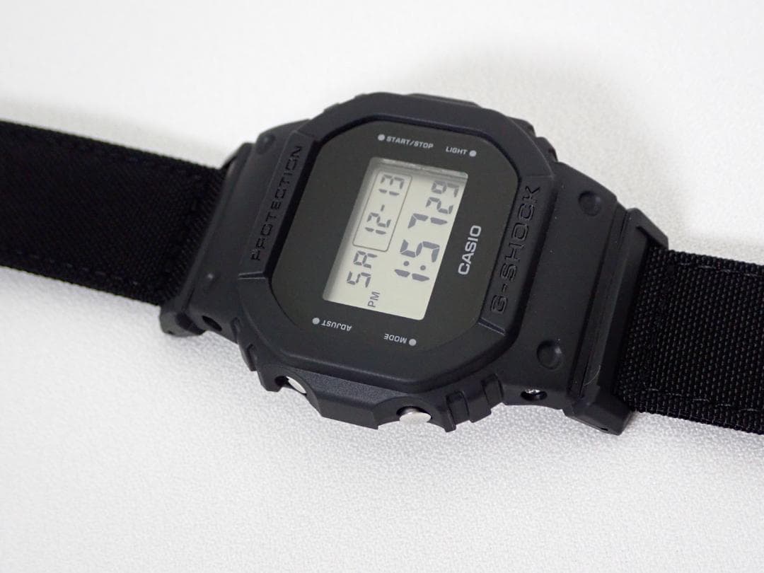 【１回だけ着用】美品 CASIO G-SHOCK DW-5600BCE-1JF
