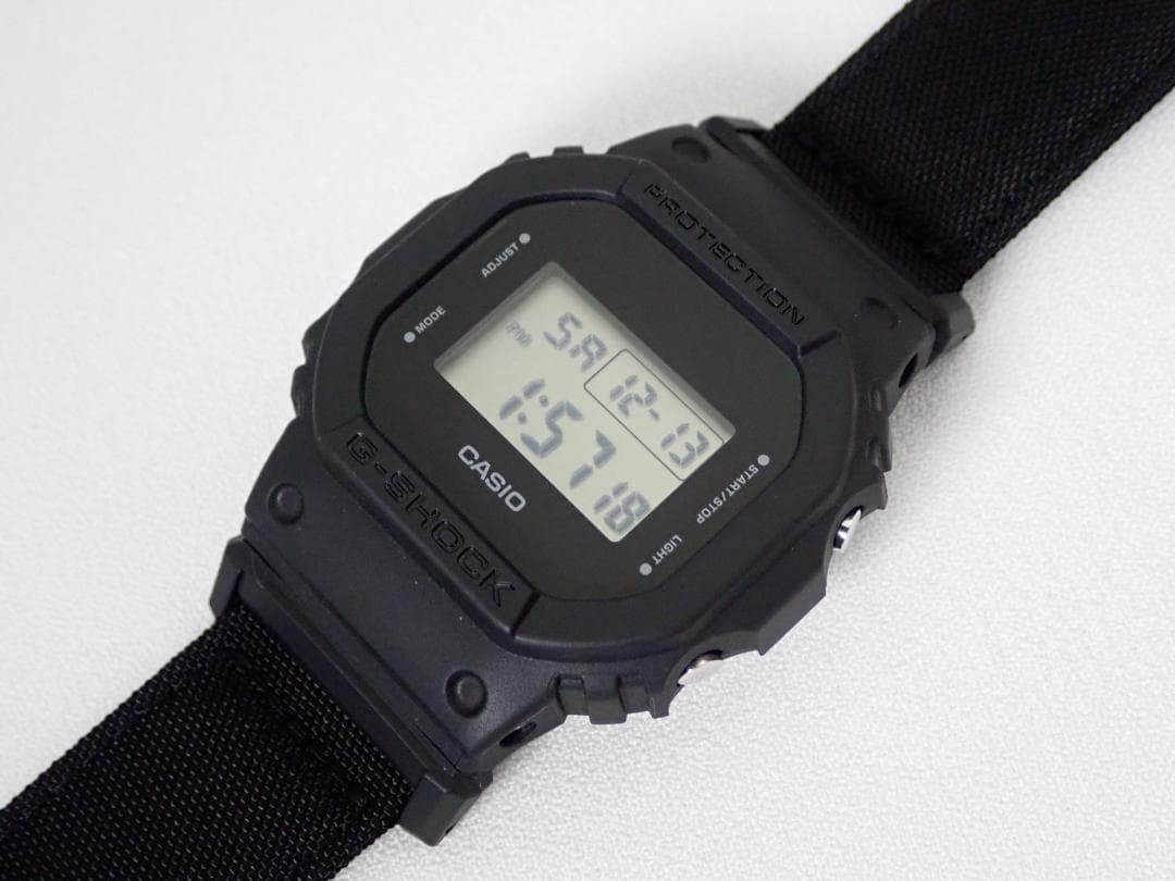 【１回だけ着用】美品 CASIO G-SHOCK DW-5600BCE-1JF