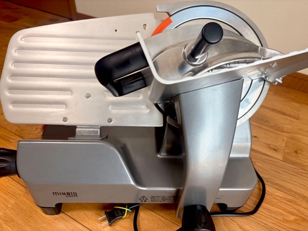 ミナトMINATO業務用ミートスライサーＰＭＦ220F【新品未使用】