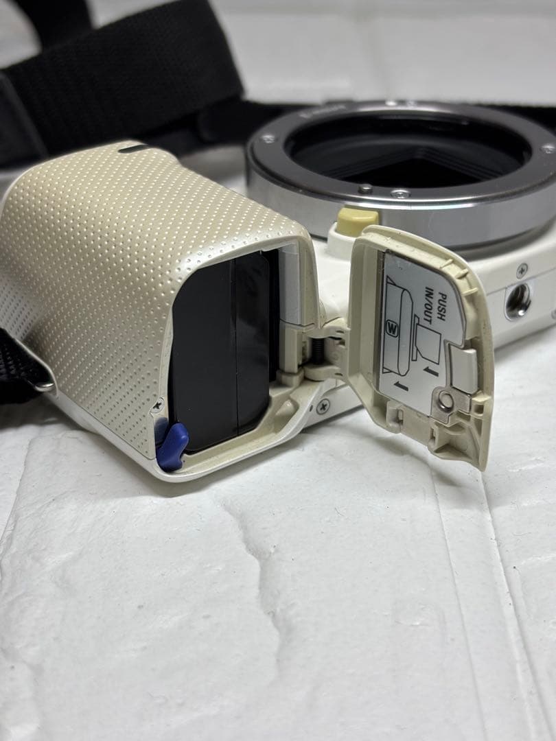 ヴァンソン 様　SONY NEX-5N レンズキット ホワイト レンズ2本セット