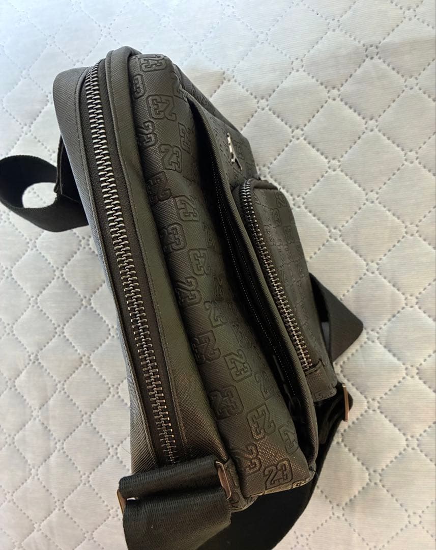 【完売品】ジョーダン クロスボディバッグ モノグラム