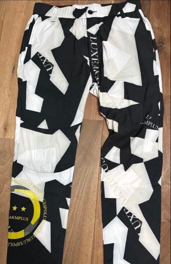 LUXE AKM PLUS！セットアップ！ゴルフ.Mサイズ！