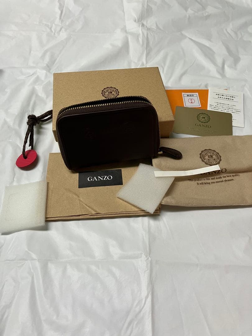 GANZO ガンゾ　ラウンドファスナー小銭入れ