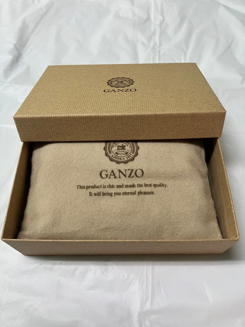 GANZO ガンゾ　ラウンドファスナー小銭入れ