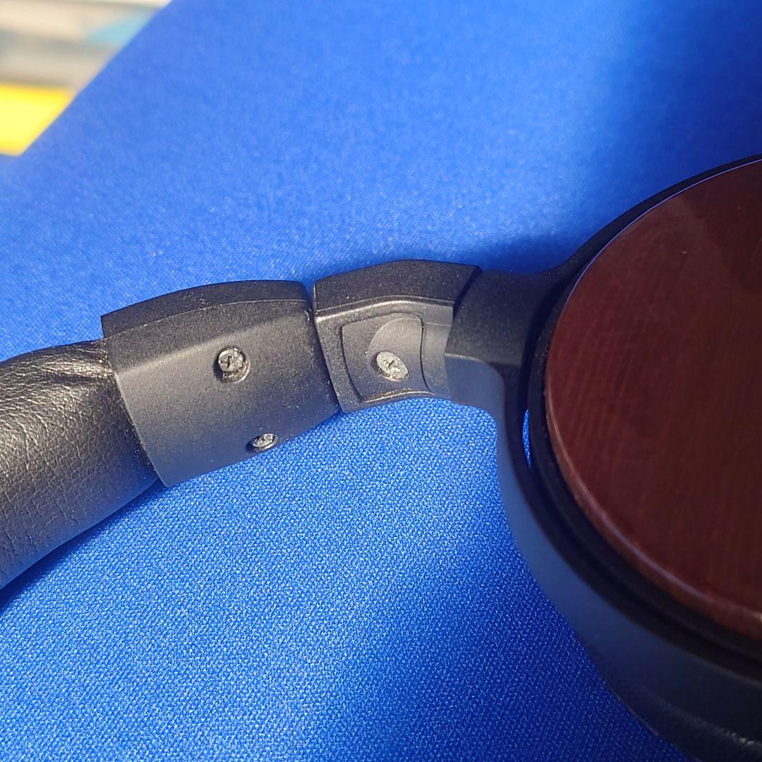 【限定生産品】オーディオテクニカ　ポータブルヘッドホン　ATH-ESW9LTD