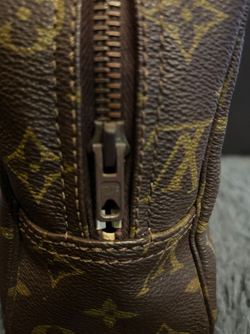 ルイヴィトン LOUIS VUITTON モノグラム トゥルーストワレット28