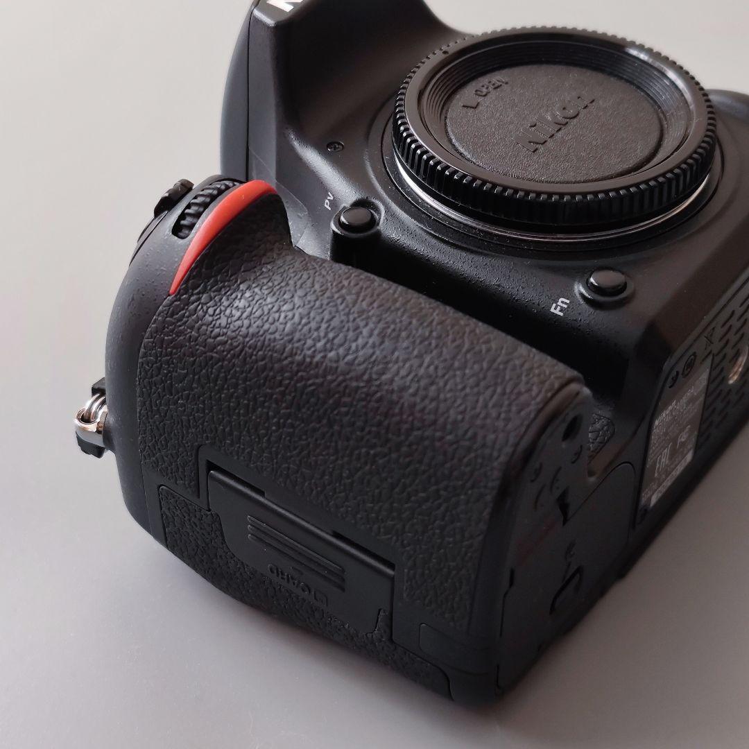 【名機】Nikon D750一眼レフカメラ／ニコンフルサイズ