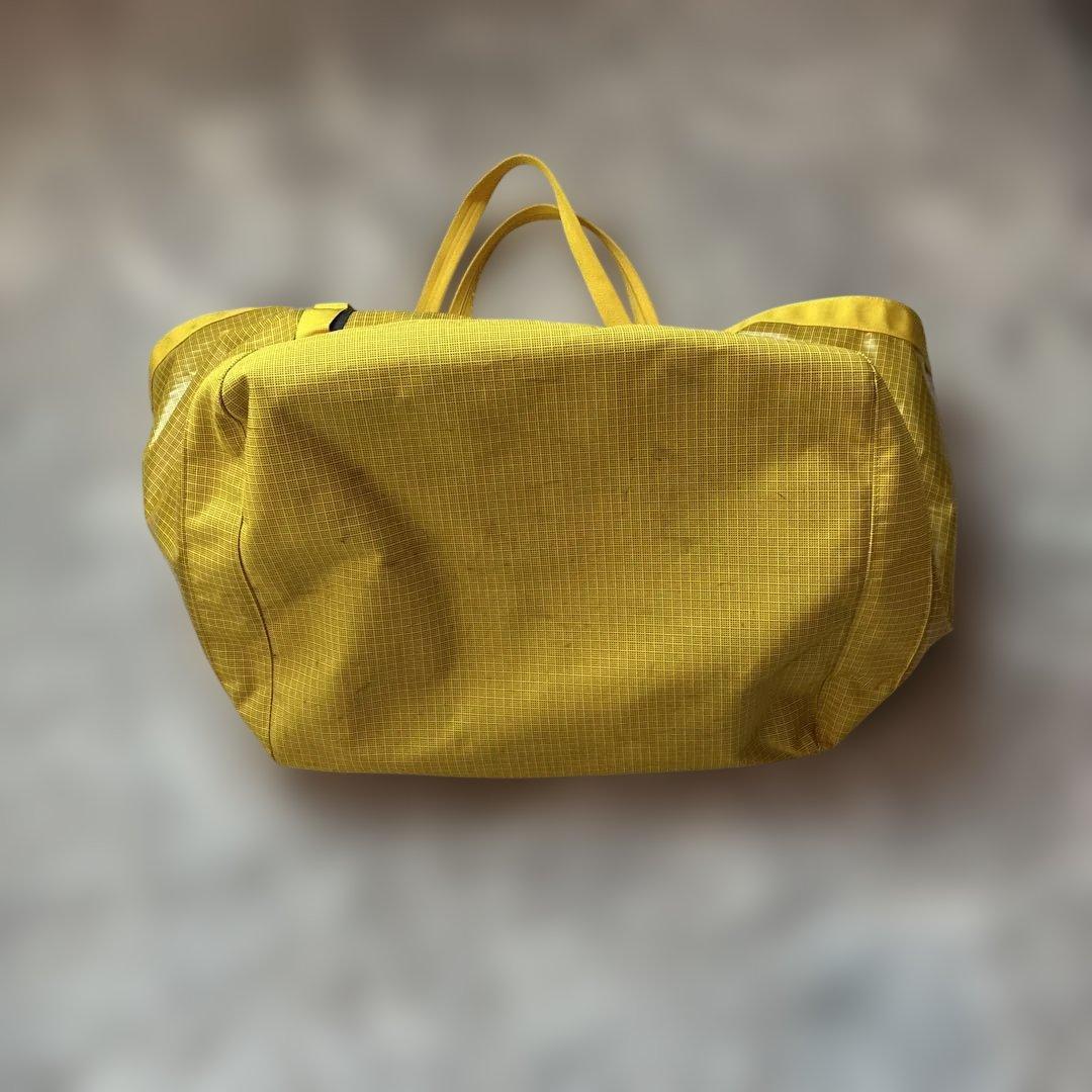 Patagonia ブラックホール・ 61L イエロー