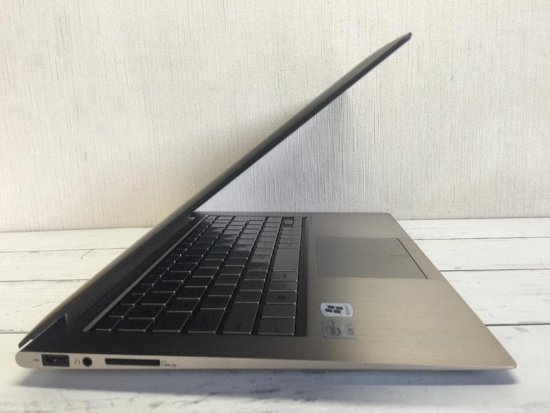 ASUS UX31E 13.3型液晶 /薄型/SSD128G/Office