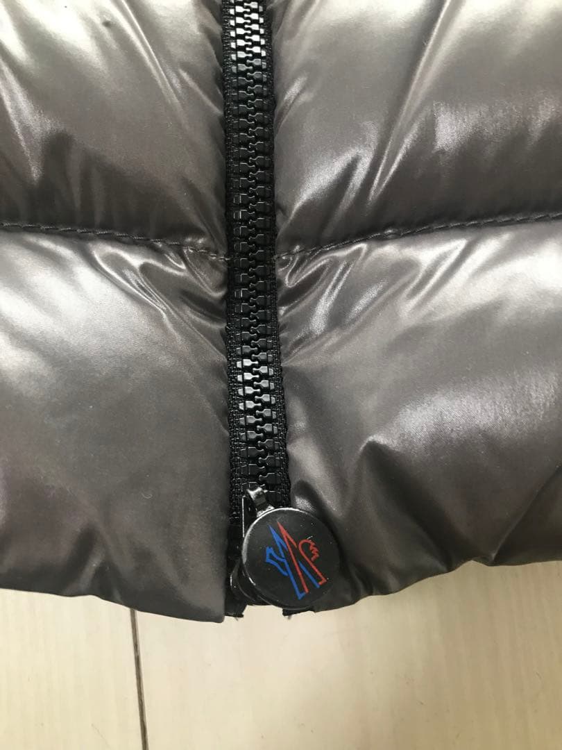 2月まで限定値下げ！モンクレール　希少❗️ショートダウンジャケット　xs 美品