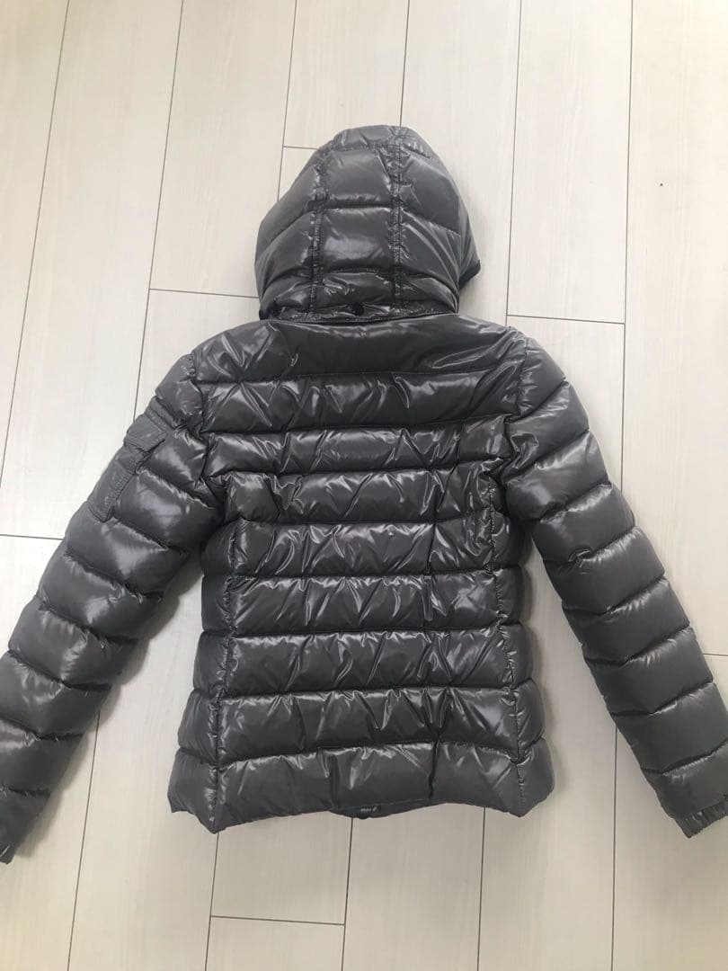 2月まで限定値下げ！モンクレール　希少❗️ショートダウンジャケット　xs 美品