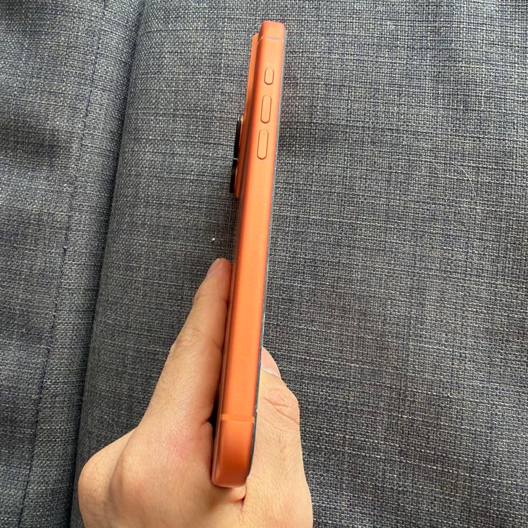 オレンジ スマートフォン本体 USB-C