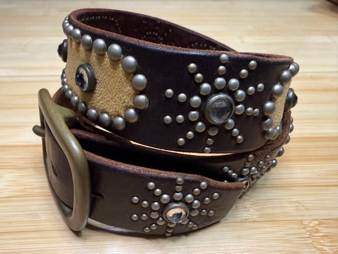 ⭐️HTC⭐️オーバルスティングレイ⭐️ダークブラウンレザー&クリアストーン⭐️30