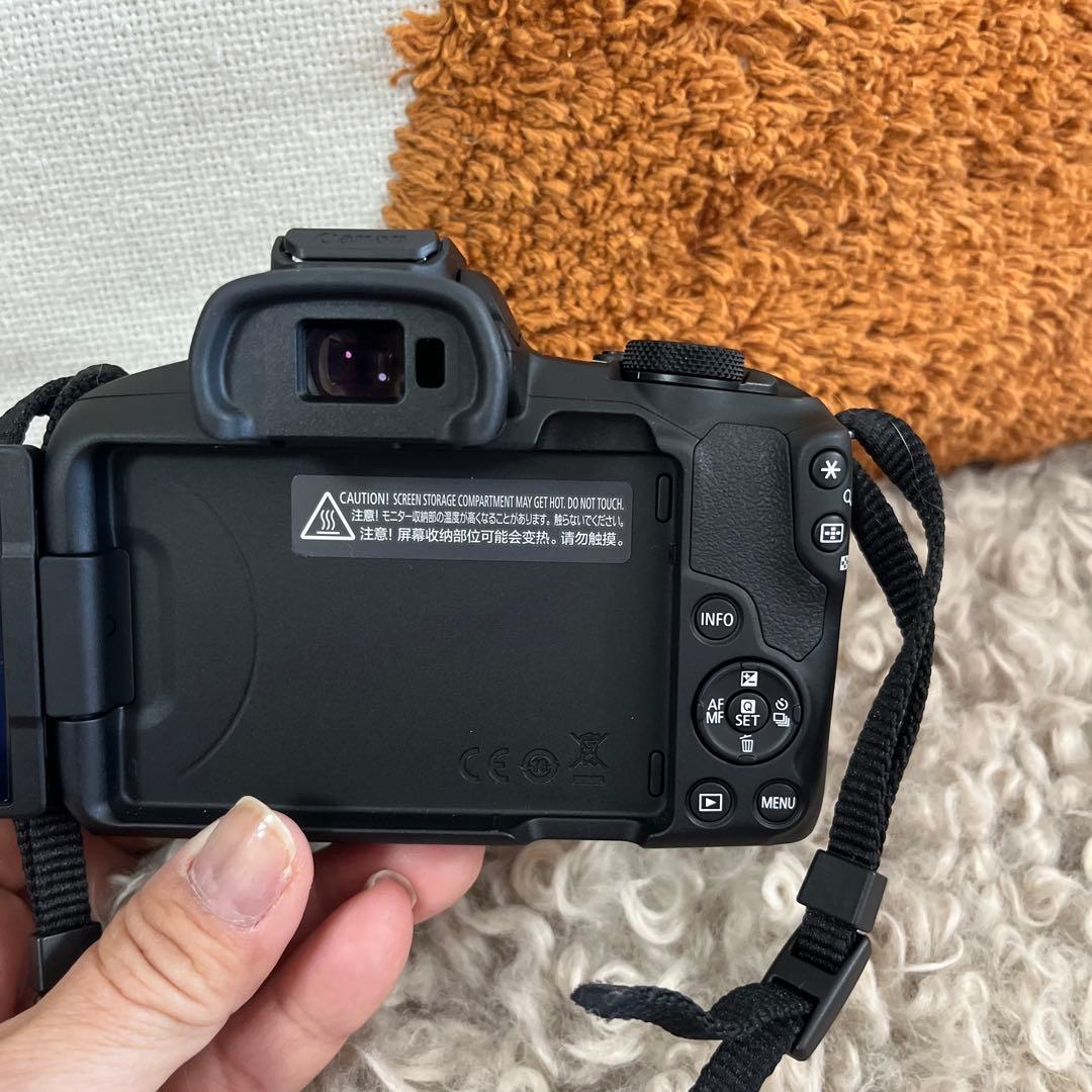 Canon EOS R50 ダブルズームキット ブラック