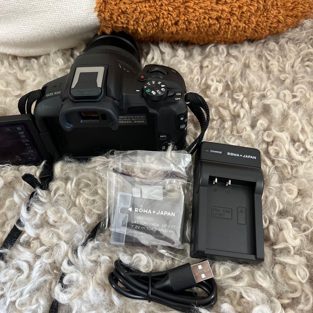 Canon EOS R50 ダブルズームキット ブラック