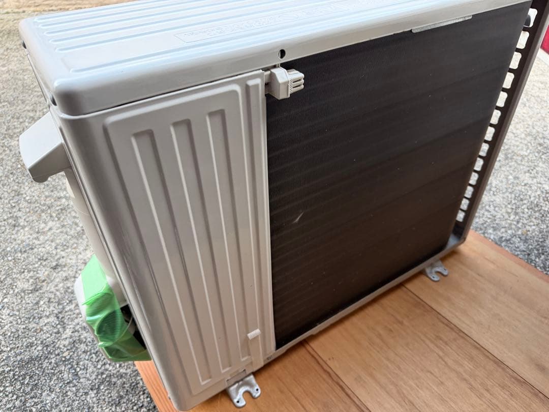 室外機も送料込 2023年製 6畳用 パナソニック エアコン クーラー2.2kw