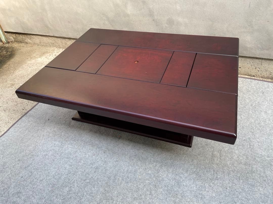 近隣配達可能　割と綺麗　囲炉裏テーブル