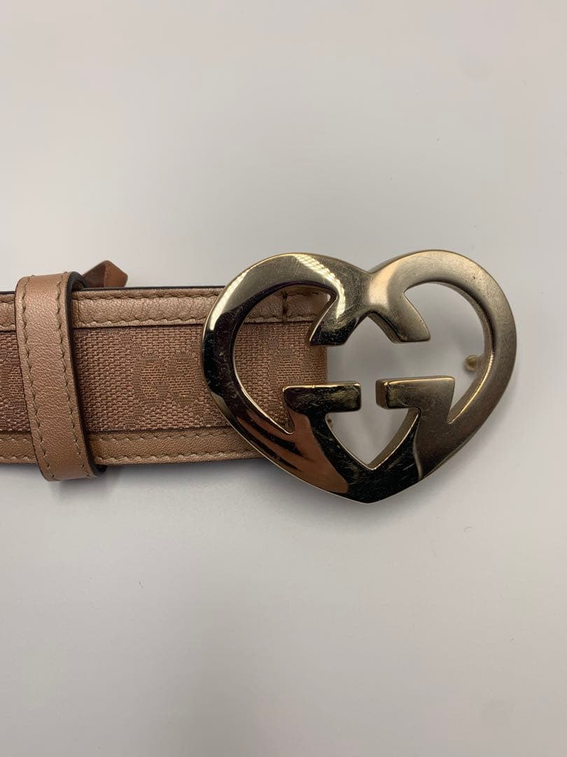 美品‼️GUCCI グッチ ベルトハートベルト ピンク　レディース P55