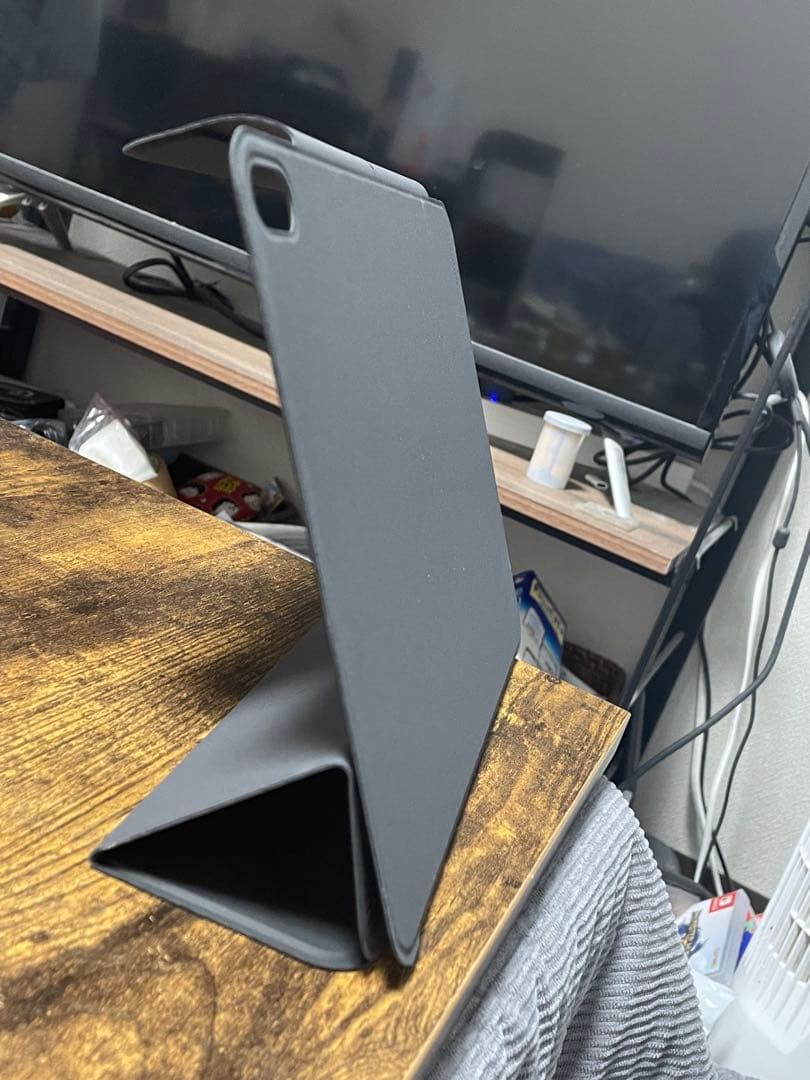 iPad Air 第5世代64GBWi-Fi＋cellerタイプ、カバー付