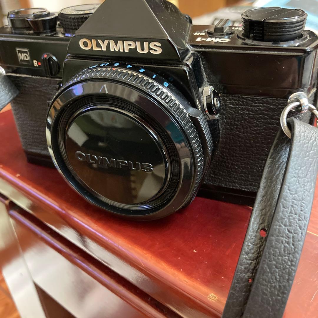 A オリンパス　OM1