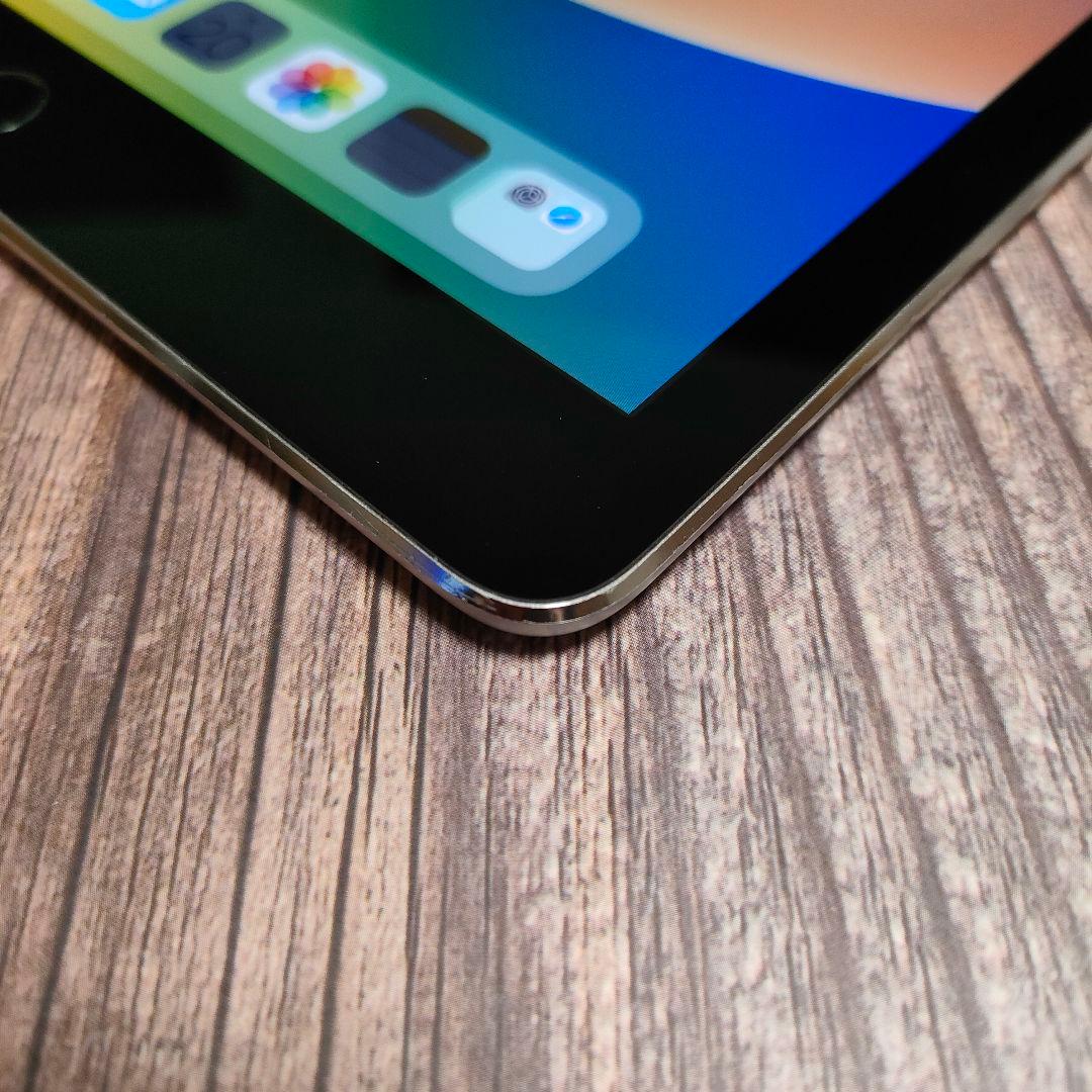 iPad Pro 9.7インチ 32GB SIMフリー スペースグレー