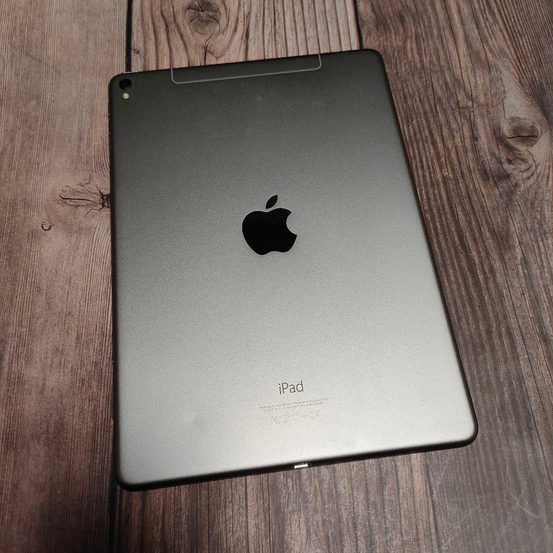 iPad Pro 9.7インチ 32GB SIMフリー スペースグレー