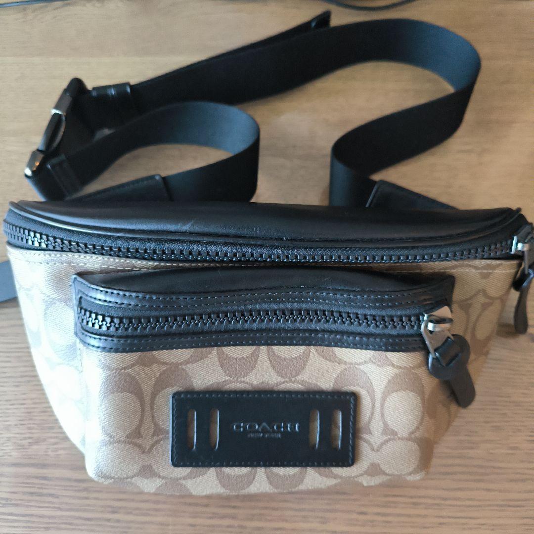 COACH ボディバッグ ベージュ/ブラック