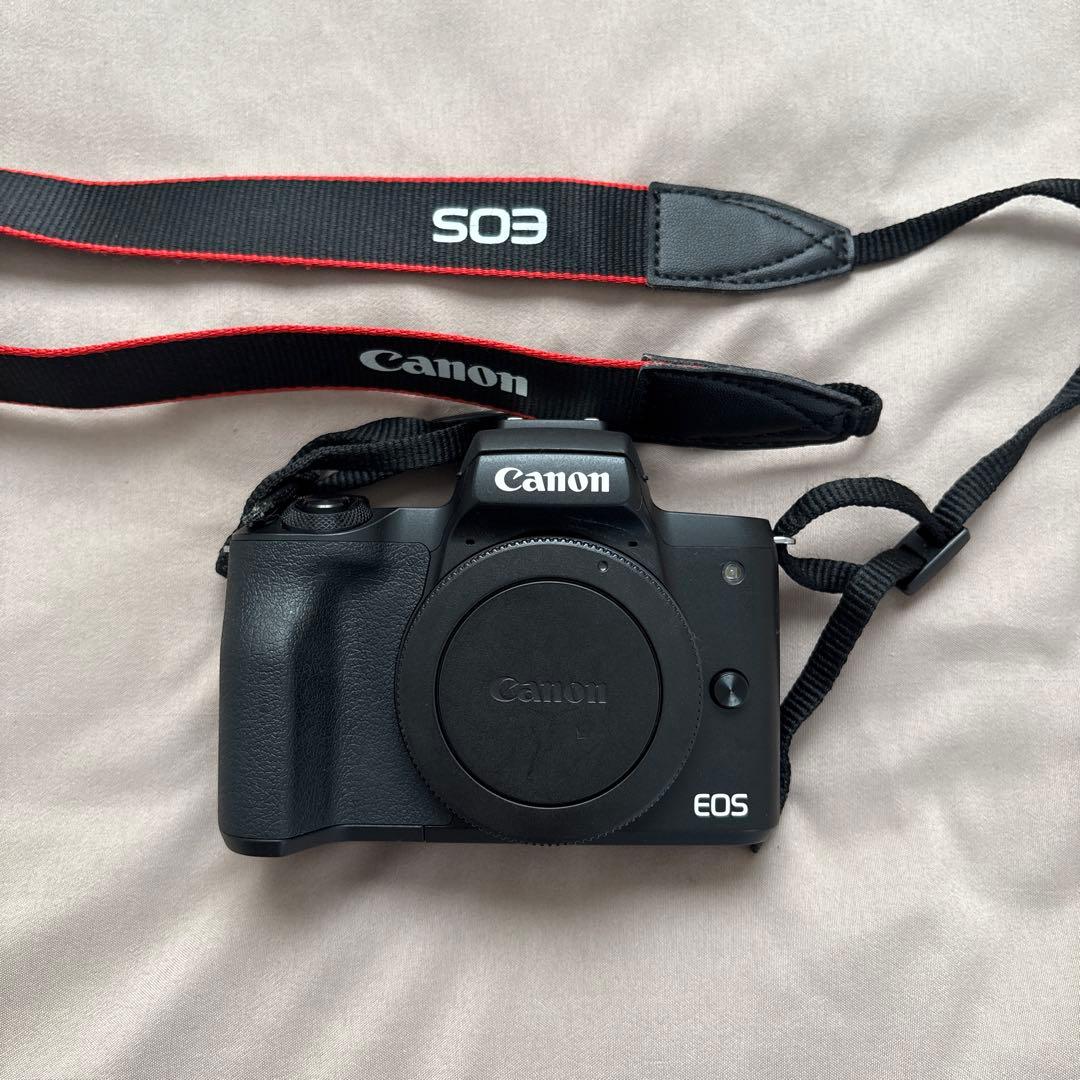 Canon ミラーレス一眼カメラ　EOS Kiss M ダブルレンズキット