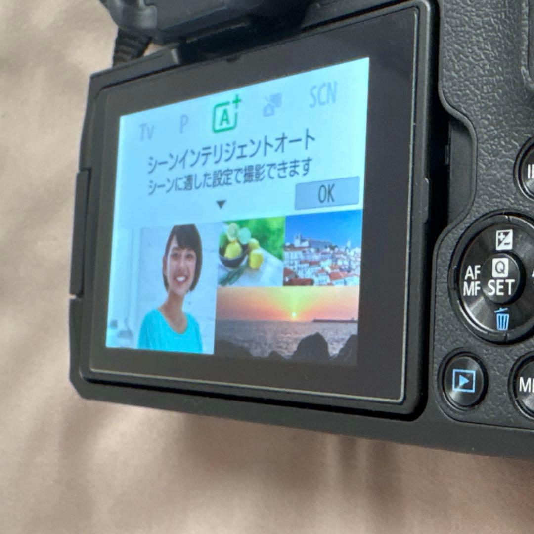 Canon ミラーレス一眼カメラ　EOS Kiss M ダブルレンズキット