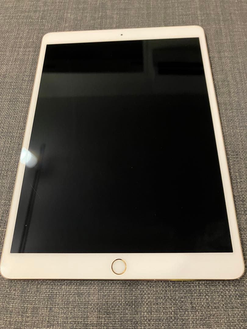 t*9様 iPad Pro 10.5インチ 64GB ゴールド Wi-Fiモデル