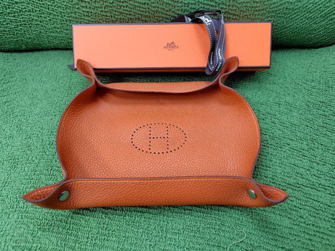 HERMES ヴィドポッシュトレー 25cm×25cm オレンジ
