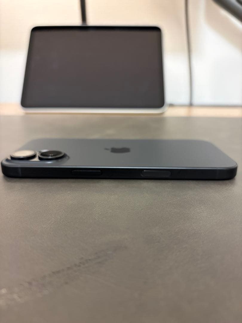 Apple iPhone16本体ブラック128G SIMフリー