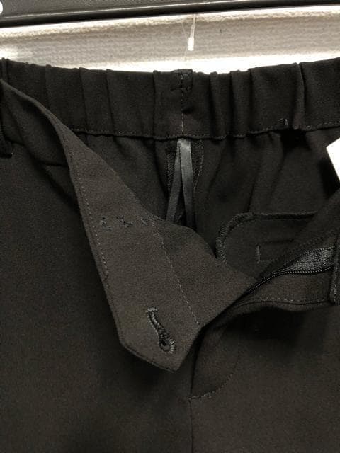 新品☆4L♪黒系無地♪ストレッチ洗えるパンツスーツ♪お仕事・通勤☆a307