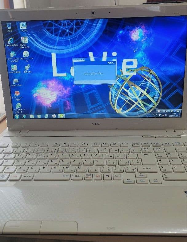NEC ノートPC ホワイト