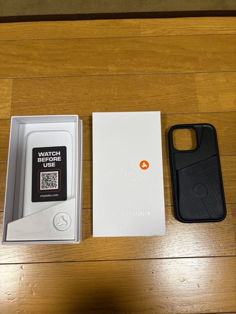 新品同様 NINJA LABS ケース ブラックiPhone17