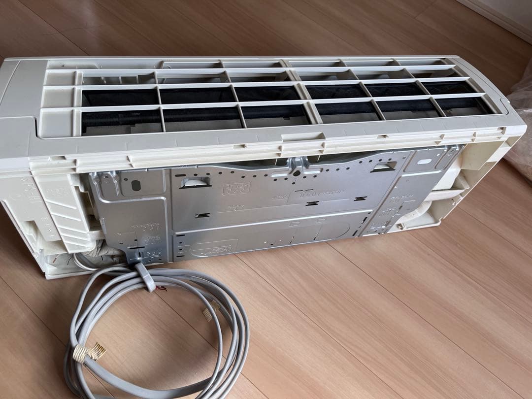 三菱 ルームエアコン MSZ-GE2220-W 6畳用 霧ヶ峰　室外機付き