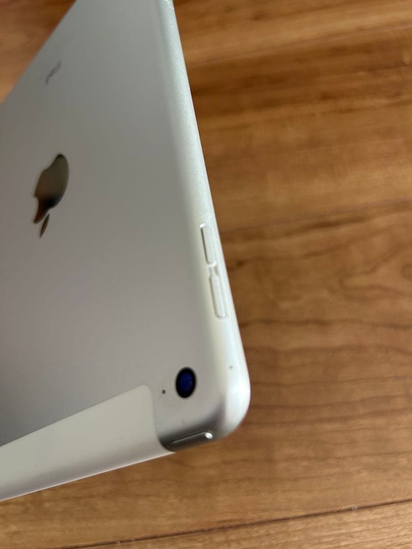 Apple iPad mini 128GB シルバー 本体＋カバー