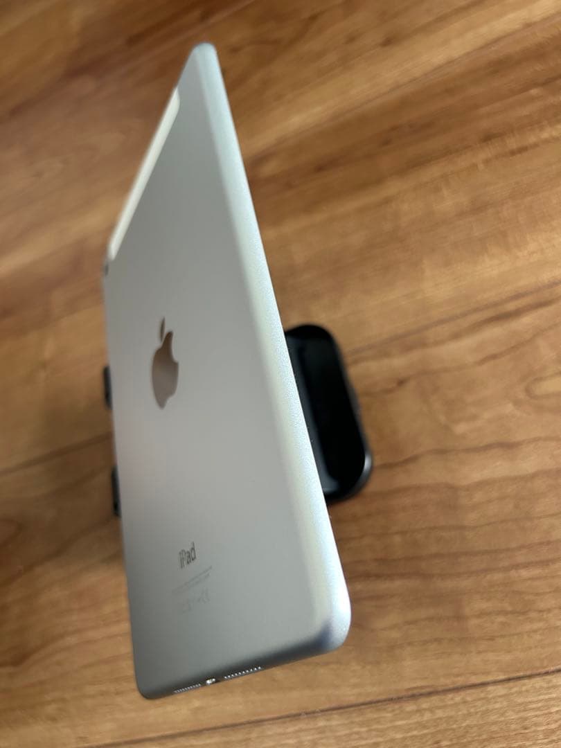Apple iPad mini 128GB シルバー 本体＋カバー