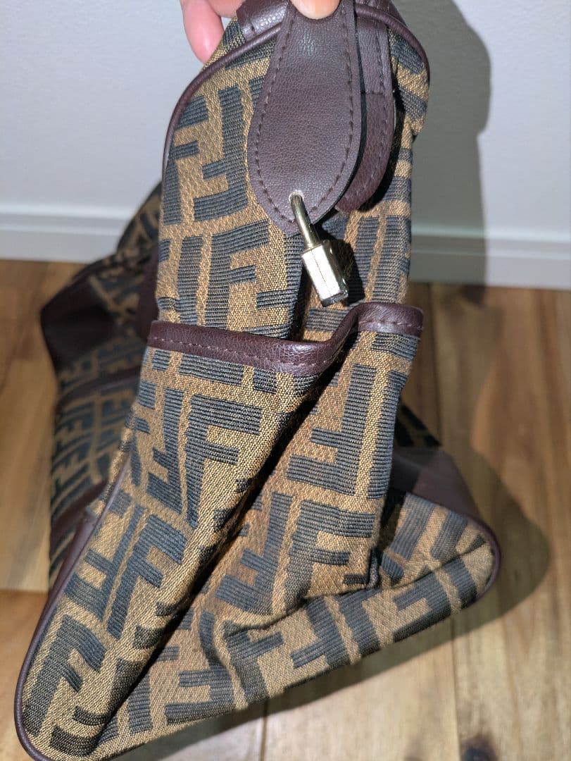 フェンディ FENDI ズッカ柄 ハンドバッグ ブラウン系 トートバッグ