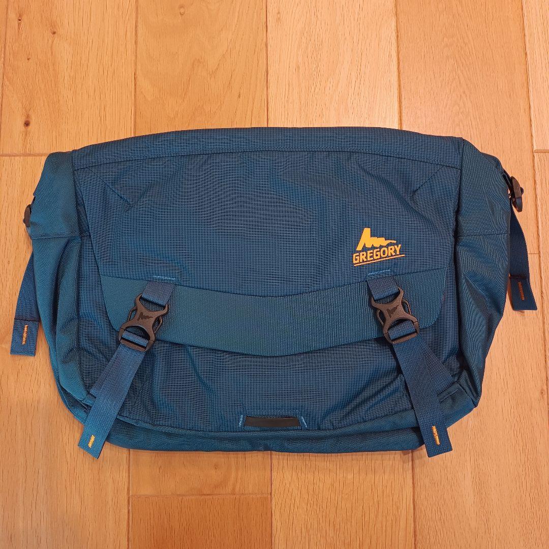 GREGORY メッセンジャーバッグ GRAPH18 GLASS BLUE