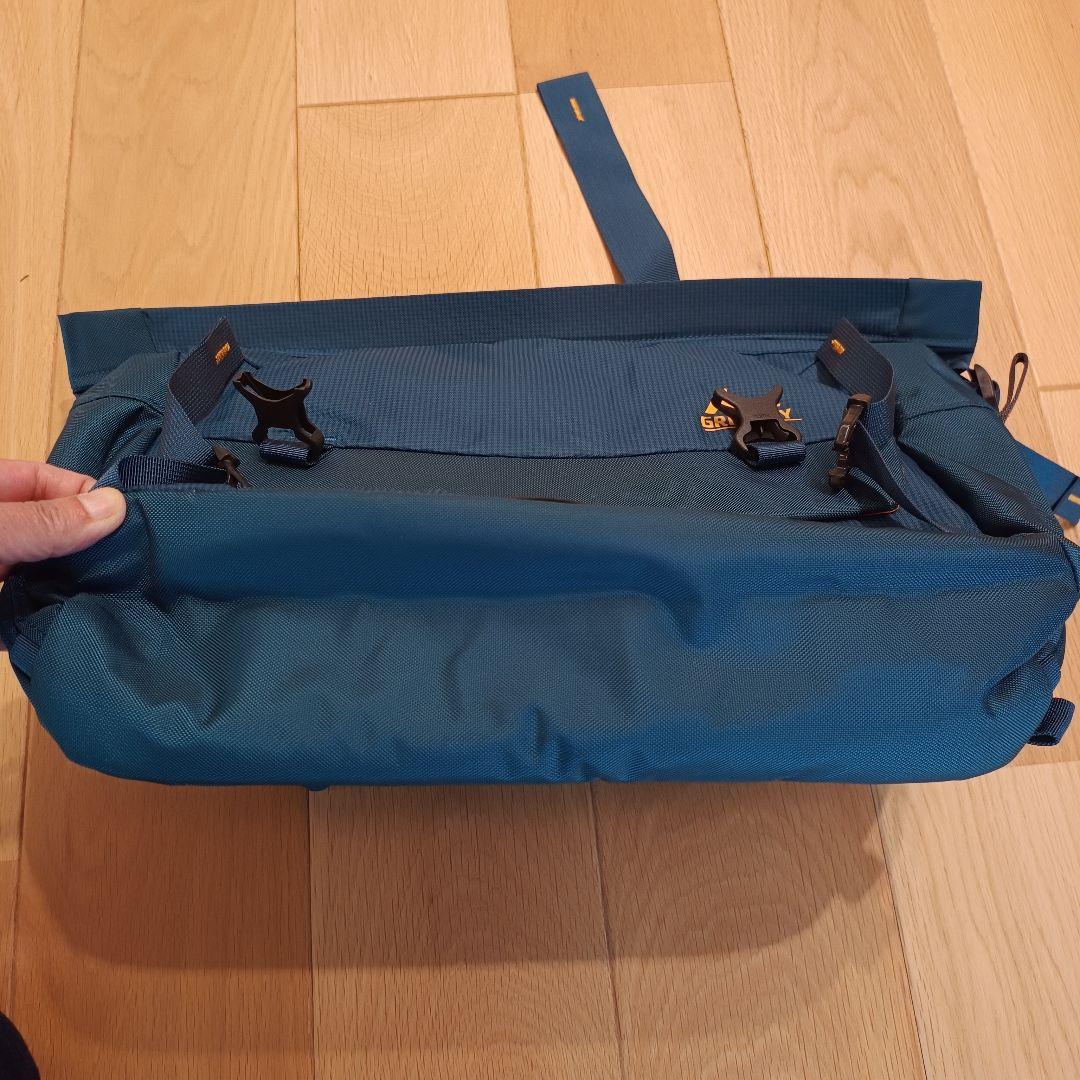 GREGORY メッセンジャーバッグ GRAPH18 GLASS BLUE