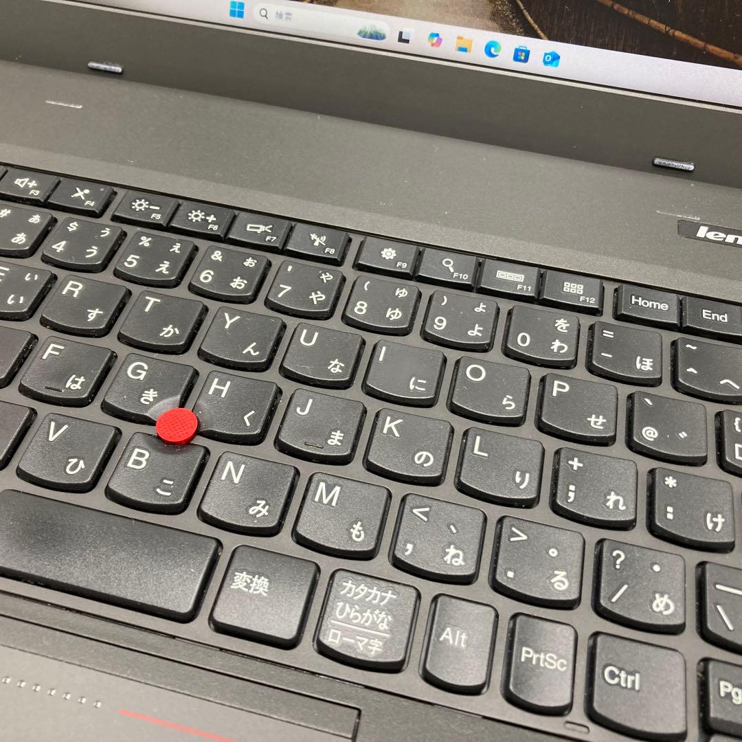 高性能ノートパソコン 大画面 バッテリーほぼ無劣化！Lenovo オフィス 02