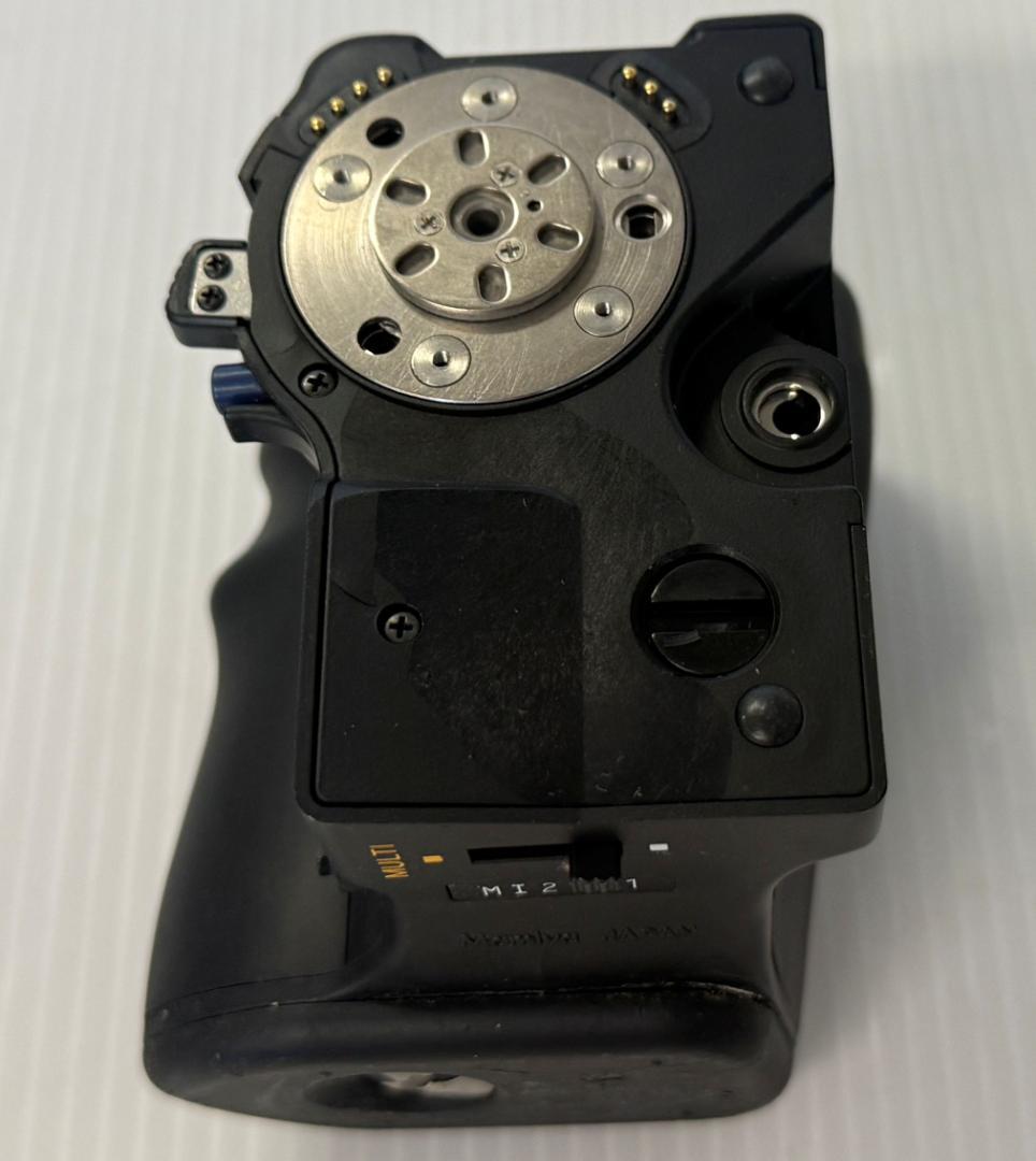 Mamiya マミヤ 645Pro ＋カメラグリップ＋ポラロイドパック付き